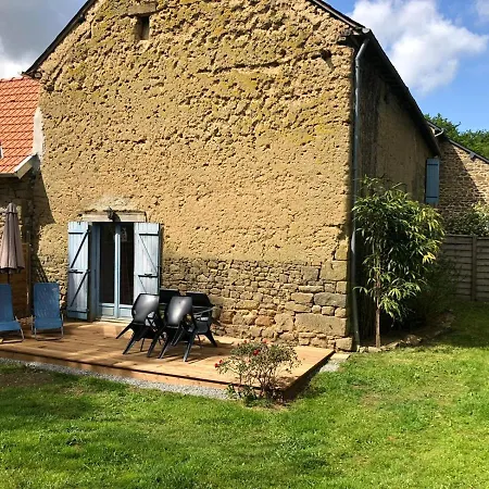 Gites De La Touche Aux Pourvoirs Combourg Exterior photo