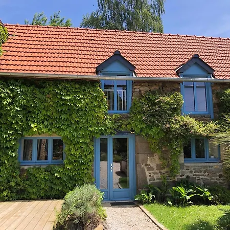 Gites De La Touche Aux Pourvoirs Combourg Exterior photo