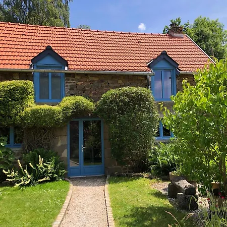 Gites De La Touche Aux Pourvoirs Combourg Exterior photo