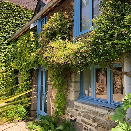 Gites De La Touche Aux Pourvoirs Combourg Exterior photo